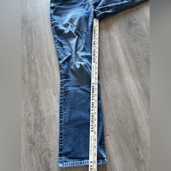 Christopher & Banks Classic Fit Denim Blue Straight Leg Jeans Women's Size 4 - Picture 9 of 10